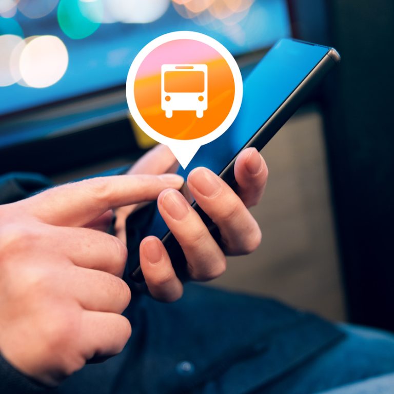 Compre passagens de ônibus pela metade do preço