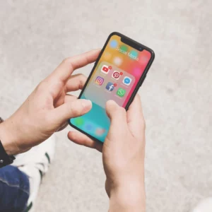 Os melhores celulares pequenos para quem busca praticidade