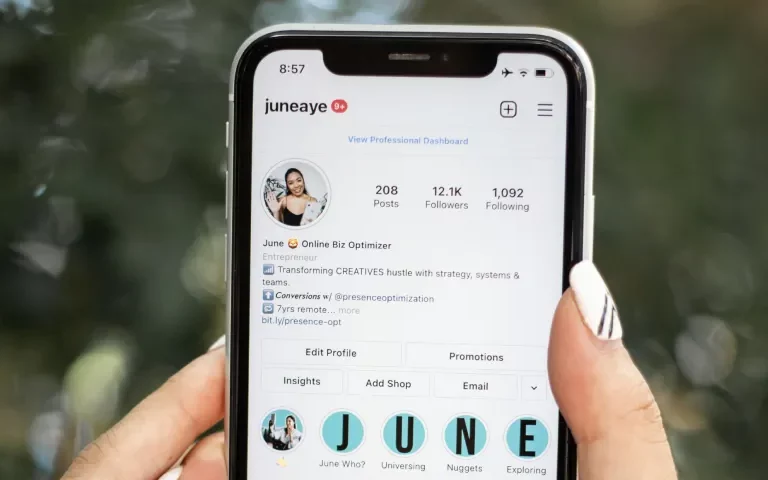 Bio para Instagram Feminino: 50 ideias para te inspirar